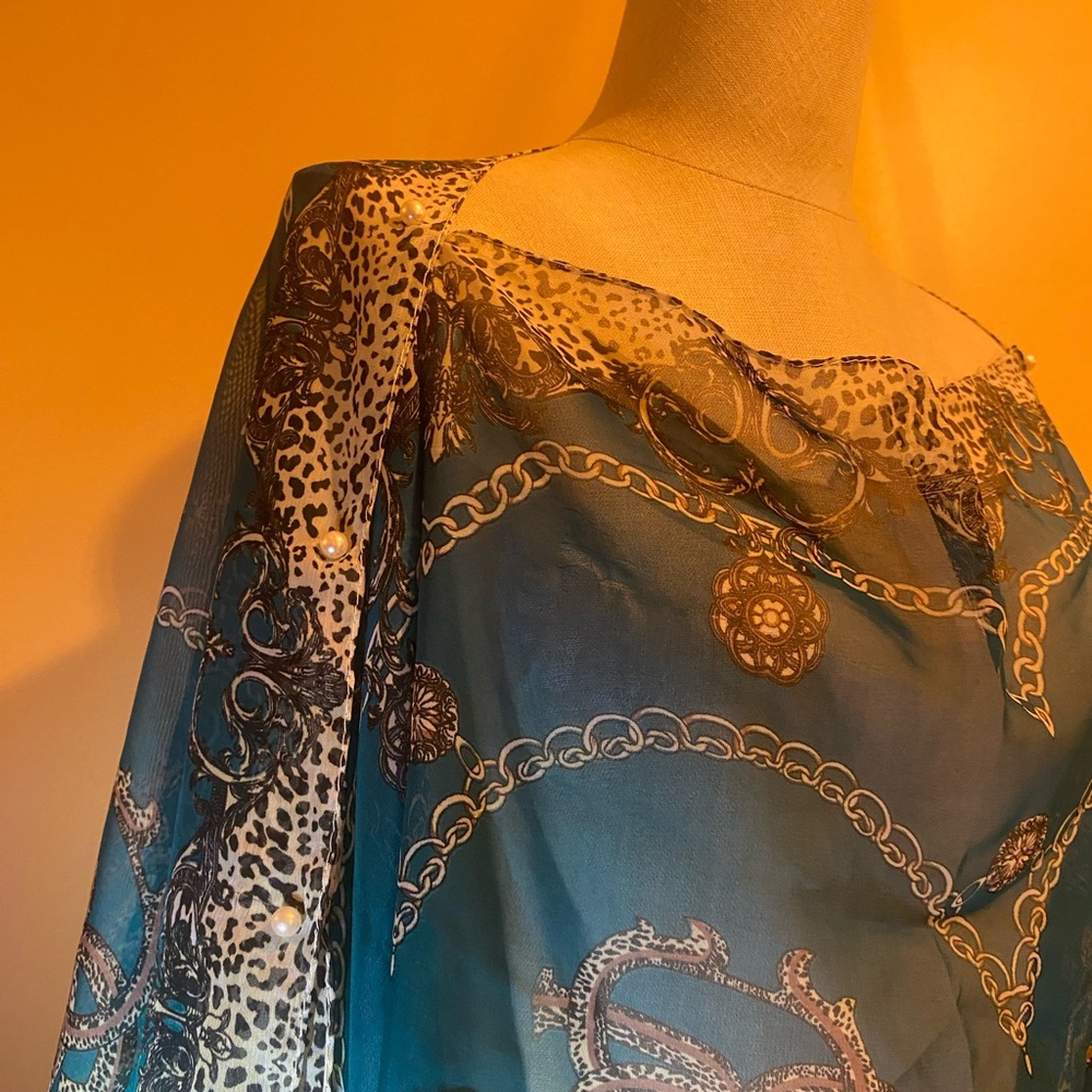 Blue Sheer Poncho with Chain and Cheetah Print faux pearl accents - Picture 4 of 4